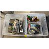 Image 2 : TOTE OF ASSORTED LEGO TOYS & ACCESSORIES