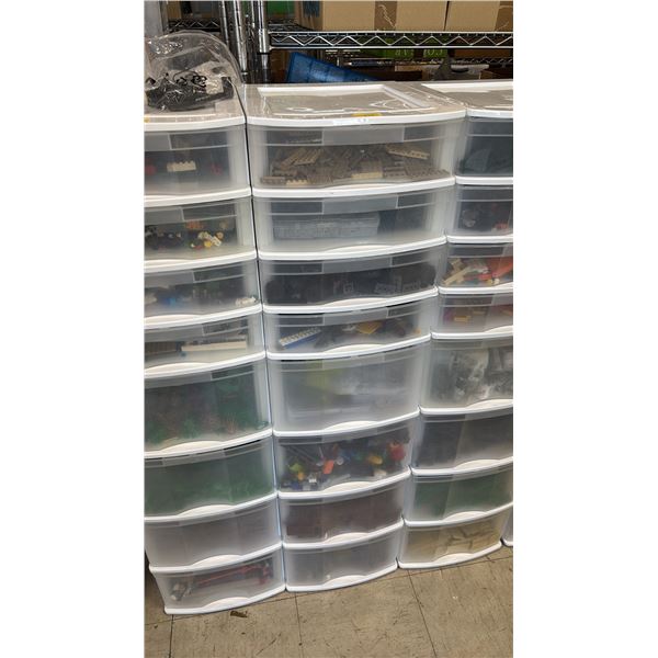 8-DRAWER ORGANIZER OF ASSORTED LEGO TOYS & ACCESSORIES