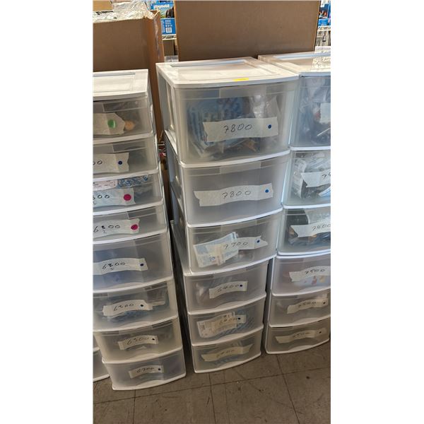 6-DRAWER ORGANIZER OF ASSORTED PLAYMOBIL ACCESSORIES