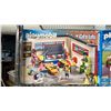 Image 5 : (4) ASSORTED PLAYMOBIL BUILDING TOYS