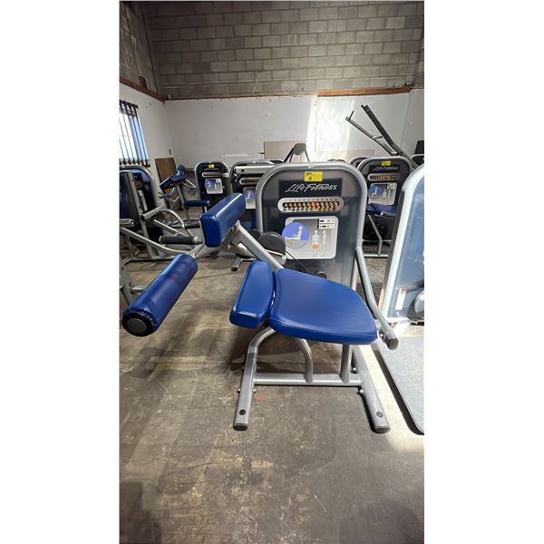 LIFE FITNESS CIRCUIT SERIES SEATED LEG CURL MACHINE