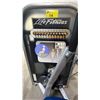 Image 4 : LIFE FITNESS CIRCUIT SERIES CHEST PRESS MACHINE