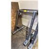 Image 2 : LIFE FITNESS WEIGHT RACK
