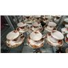 Image 3 : COLLECTION OF VINTAGE ROYAL ALBERT "OLD COUNTRY ROSES" CHINA