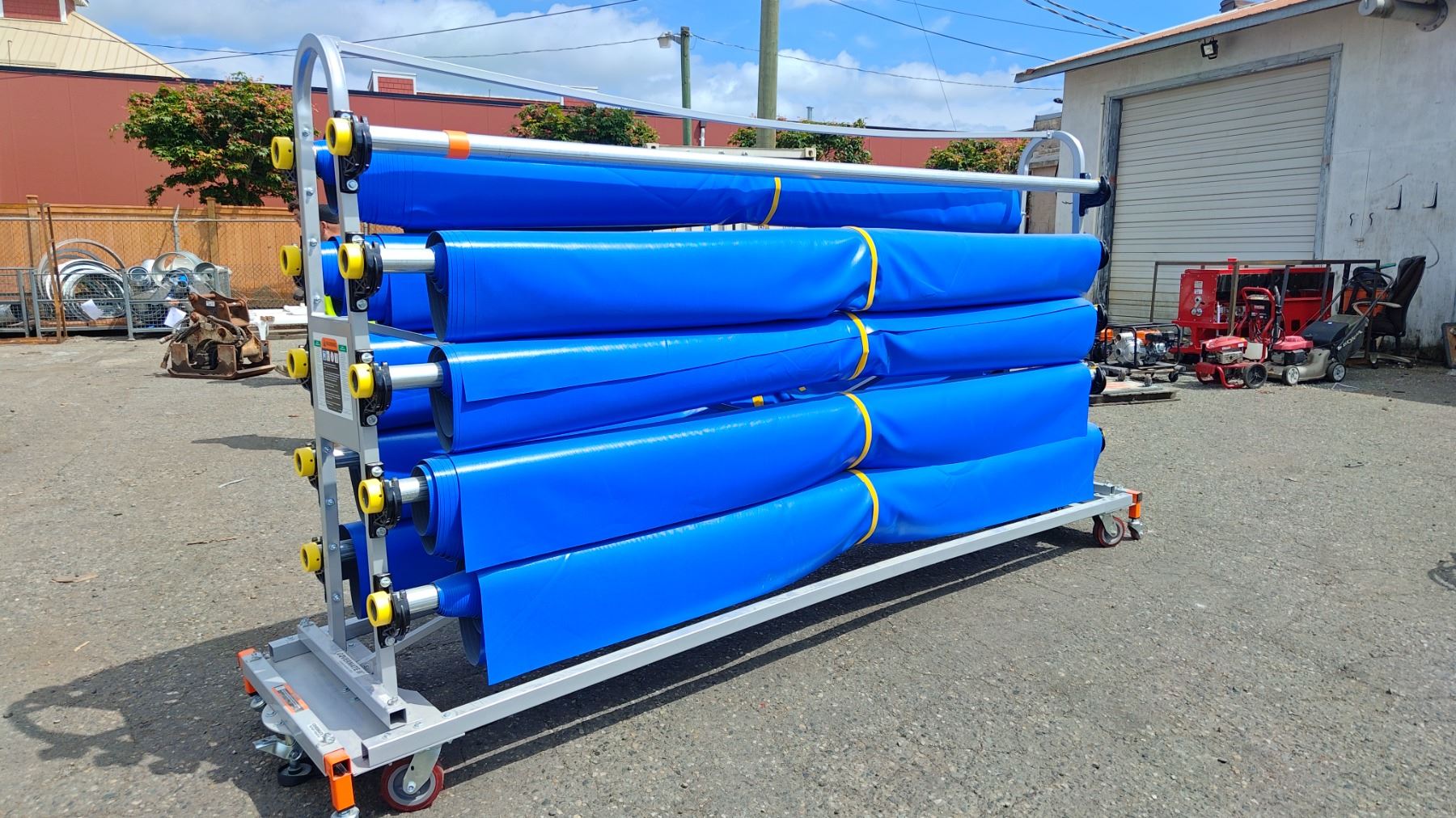 COVERMASTER COVERMATE II PORTABLE GYMNASIUM FLOOR COVER SYSTEM - 10 ...