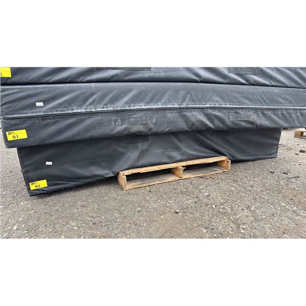HEAVY DUTY FOAM GYM MAT 8FT X 40" X 14"