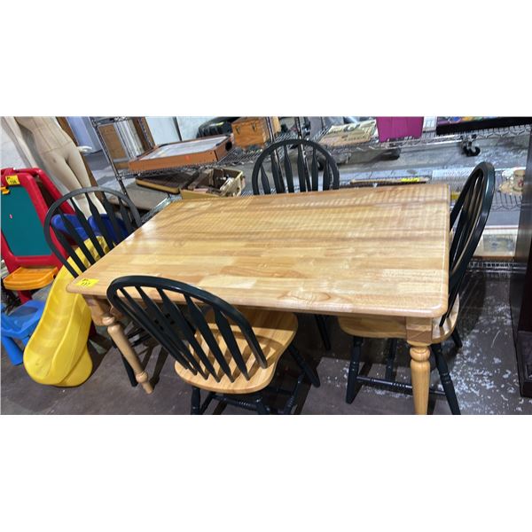 VINTAGE WOOD TABLE WITH (4) CHAIRS