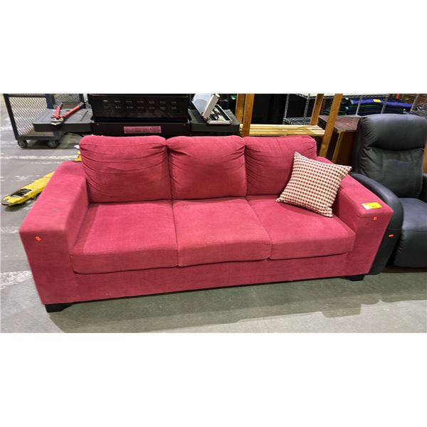 RED FABRIC UPHOLSTERED SOFA WITH RED HOUNDSTOOTH CUSHION