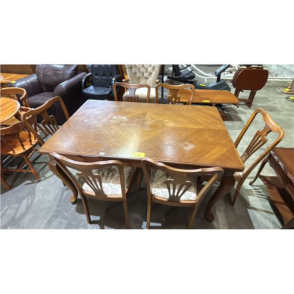 VINTAGE WOOD DINING TABLE WITH (6) CHAIRS