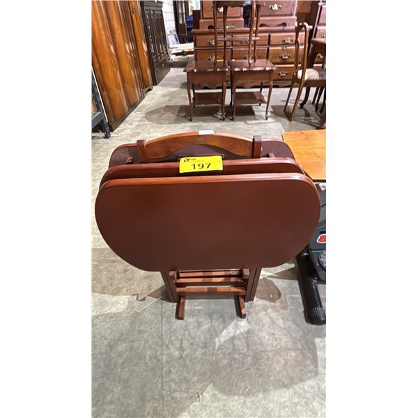 VINTAGE TV TRAY SET *MISSING ONE*
