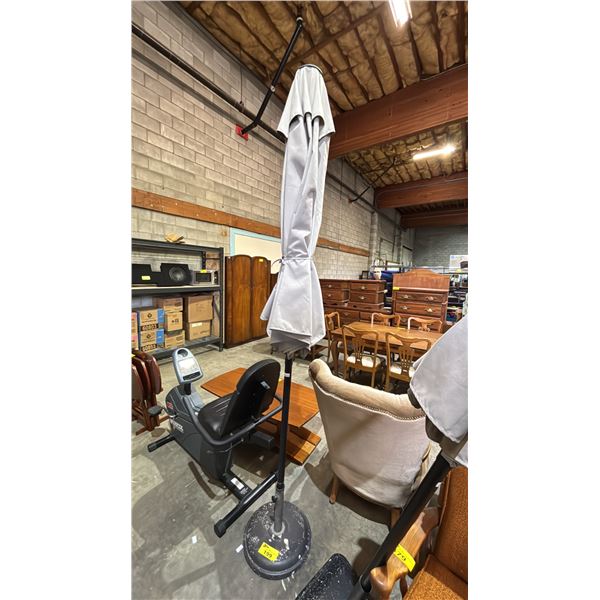 PATIO UMBRELLA WITH STAND