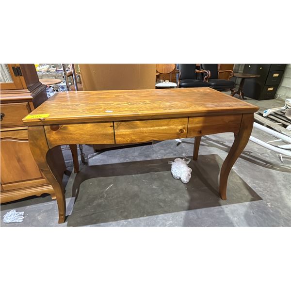 FRENCH PROVINCIAL STYLE OAK DESK