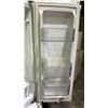 Image 4 : MAYTAG 30" WHITE FRENCH DOOR FRIDGE WITH BOTTOM FREEZER DRAWER