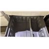 Image 11 : KENMORE WASHER & DRYER SET ON PEDESTAL DRAWERS