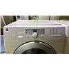 Image 3 : KENMORE WASHER & DRYER SET ON PEDESTAL DRAWERS