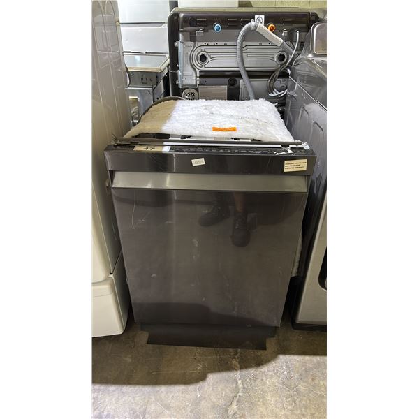 SAMSUNG BUILT-IN DISHWASHER WITH AI WASH