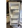 Image 3 : SAMSUNG 36" WIDE STAINLESS STEEL FRENCH DOOR FRIDGE WITH BOTTOM FREEZER DRAWER