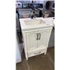 Image 1 : 22" BATHROOM VANITY WITH RECTANGULAR UNDERMOUNT SINK