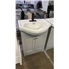 Image 1 : 24" BATHROOM VANITY WITH OVAL BASIN SINK
