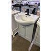 Image 2 : 24" BATHROOM VANITY WITH OVAL BASIN SINK