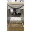 Image 3 : 24" BATHROOM VANITY WITH OVAL BASIN SINK