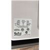 Image 5 : QUEST STAINLESS STEEL REFRIGERATED DISPLAY CASE
