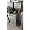 Image 2 : PITCO STAINLESS STEEL COMMERCIAL DEEP FRYER WITH (2) BASKETS