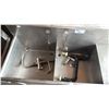 Image 3 : STAINLESS STEEL 2-BAY COMMERCIAL SINK