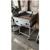 Image 2 : WOLF COMMERCIAL HEAVY-DUTY GAS FLAT-TOP GRILL