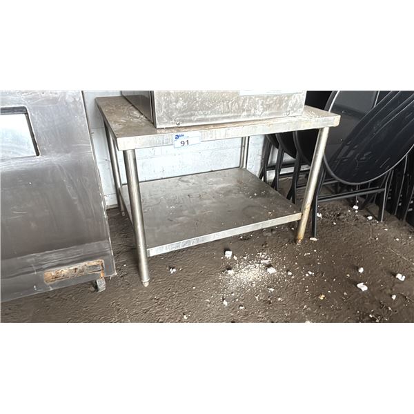 2-TIER STAINLESS STEEL TABLE