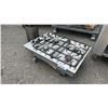 Image 2 : STAINLESS STEEL 4-BURNER GAS COOKTOP