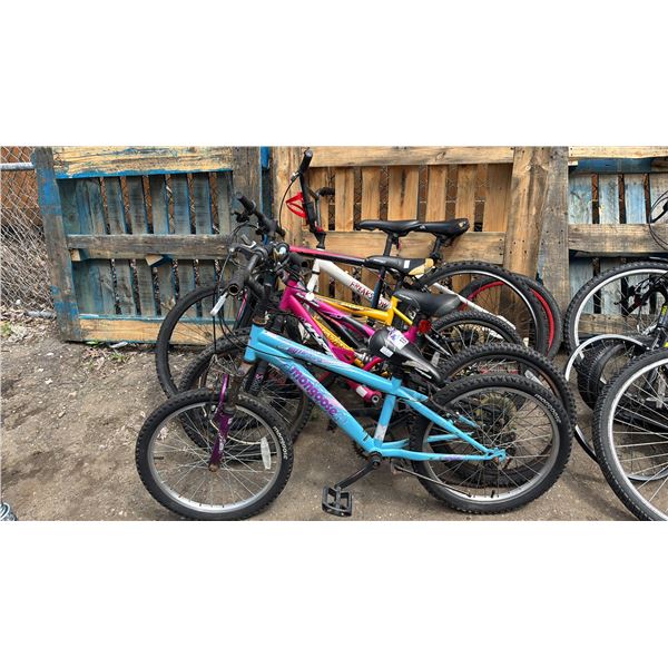 5 ASSORTED CHILDREN'S BIKES: MONGOOSE, MOVELO, REEBOK, INFINITY & BEAR MOUNTAIN
