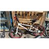 Image 5 : 5 ASSORTED CHILDREN'S BIKES: MONGOOSE, MOVELO, REEBOK, INFINITY & BEAR MOUNTAIN