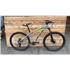 Image 1 : PLAYER 2.0 TITAN RACING 8 SPEED BICYCLE *REAR BRAKE NOT WORKING*