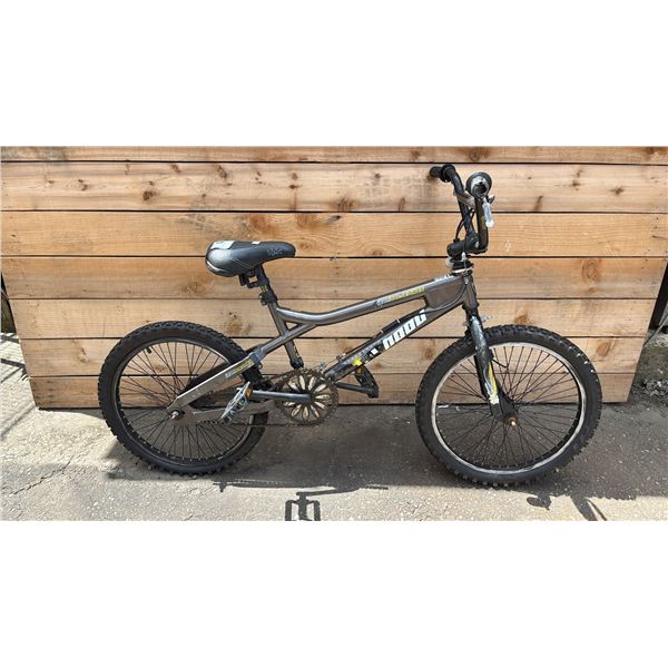 IRON HORSE HOOD SINGLE SPEED BICYCLE