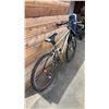 Image 3 : CCM TORRENT AL DUAL XC 21-SPEED BICYCLE