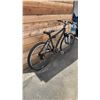 Image 3 : NO-NAME 21-SPEED BICYCLE *NO BRAKE LEVERS*