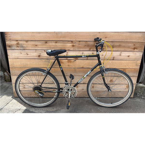 VELO SPORT 12-SPEED BICYCLE