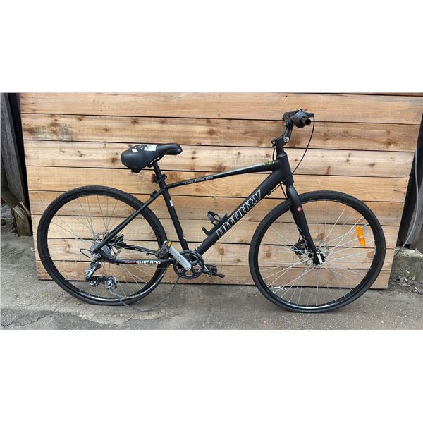 INFINITY BOSS-THREE DISC 7-SPEED BICYCLE *NO RIGHT HANDLE BRAKE TRIGGER/SLIPPED CHAIN*
