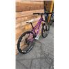 Image 3 : COVE STIFFEE 18 SPEED BICYCLE *BRAKES DON'T WORK*