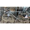Image 5 : 5 ASSORTED BIKES: PEUGEOT EVASION, PRO TOUR AT2620, MEDALIST SERIES II & (2) CRANBROOK