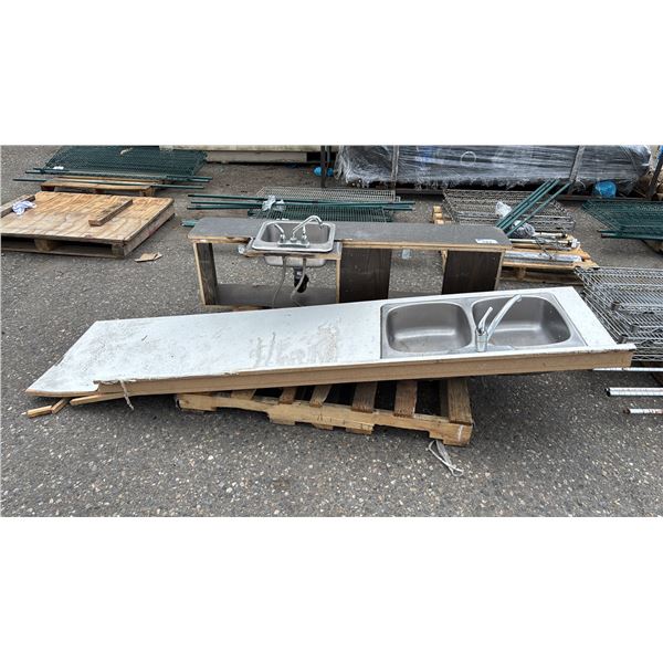 (2) STAINLESS STEEL SINKS WITH INTEGRATED COUNTERTOPS