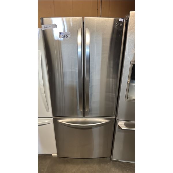 LG 33" WIDE STAINLESS STEEL FRENCH DOOR FRIDGE WITH BOTTOM FREEZER DRAWER