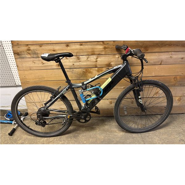 HYPER 36V ELECTRIC ASSIST BICYCLE *TURNS ON/HAS CHARGER*