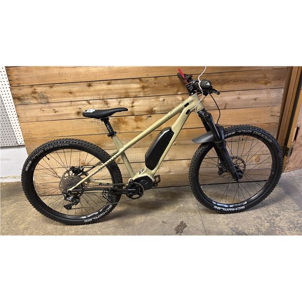MAXMAX ELECTRIC BICYCLE *NO CHARGER/DOES NOT TURN ON/WORKING CONDITION UNKNOWN*