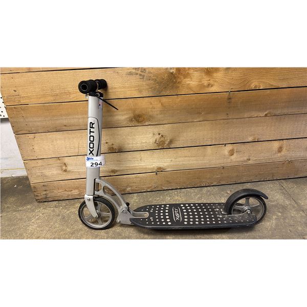 XOOTR FOLDING SCOOTER