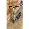 Image 2 : XOOTR FOLDING SCOOTER