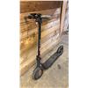 Image 2 : NAVEEE V50I PRO FOLDING ELECTRIC SCOOTER *NO CHARGING CABLE/TURNS ON*