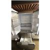 Image 2 : LG 33" WIDE STAINLESS STEEL FRENCH DOOR FRIDGE WITH 2 BOTTOM FREEZER DRAWERS