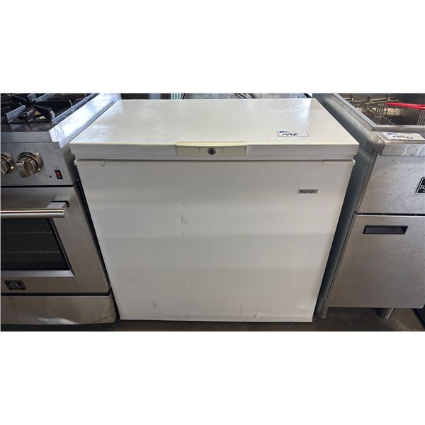 BEAUMARK CHEST FREEZER
